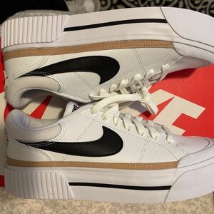 Nike Court Legacy Platform Sneakers, Size 7.5, New never worn.